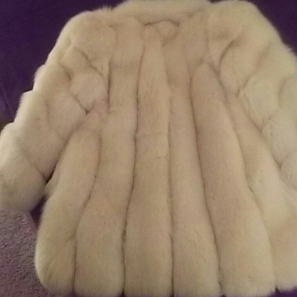 💕HOST PICK💕dreamy fur/hood - Picture 3 of 9